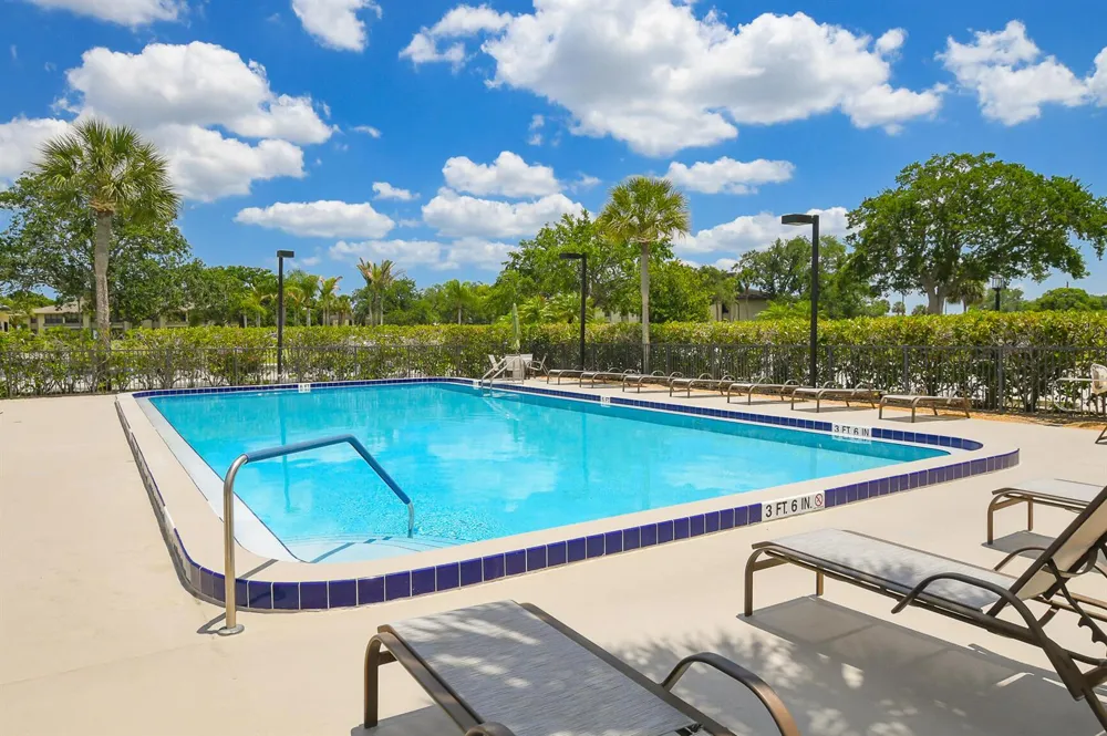 20 Plantation Drive #101 Vero Beach, FL 32966