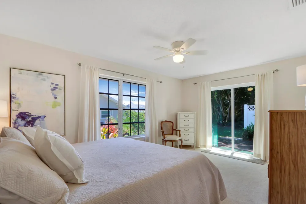 8574 SE Seagrape Way Hobe Sound, FL 33455
