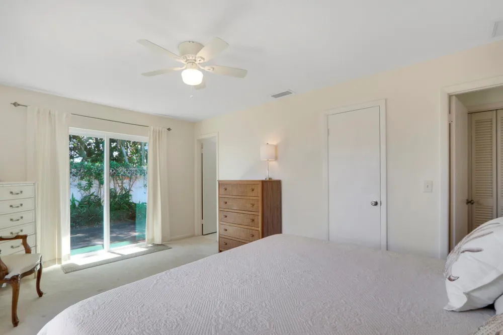 8574 SE Seagrape Way Hobe Sound, FL 33455