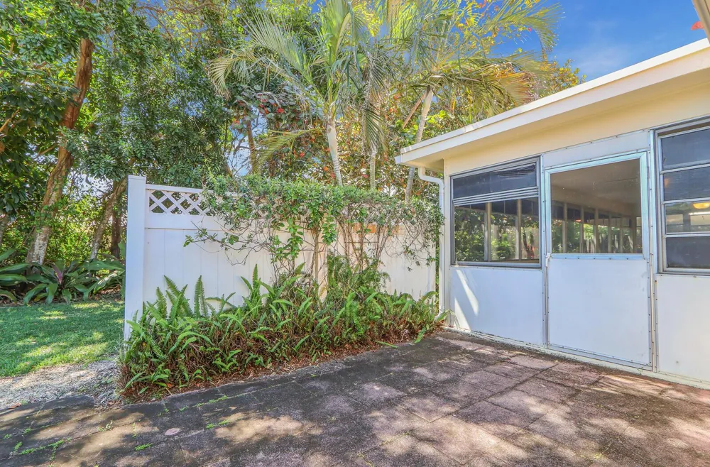 8574 SE Seagrape Way Hobe Sound, FL 33455