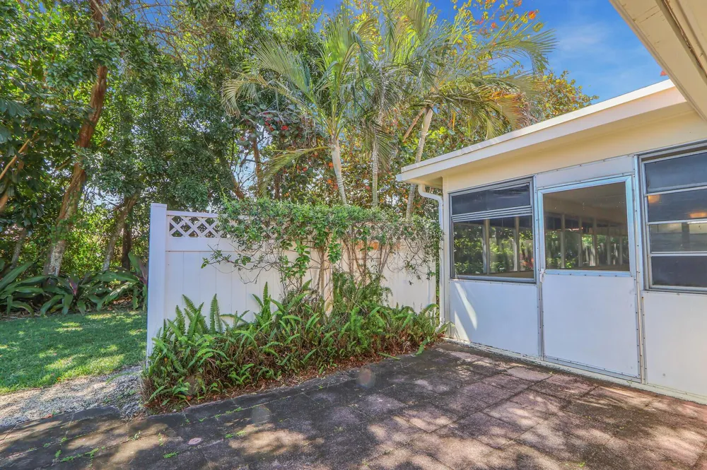 8574 SE Seagrape Way Hobe Sound, FL 33455