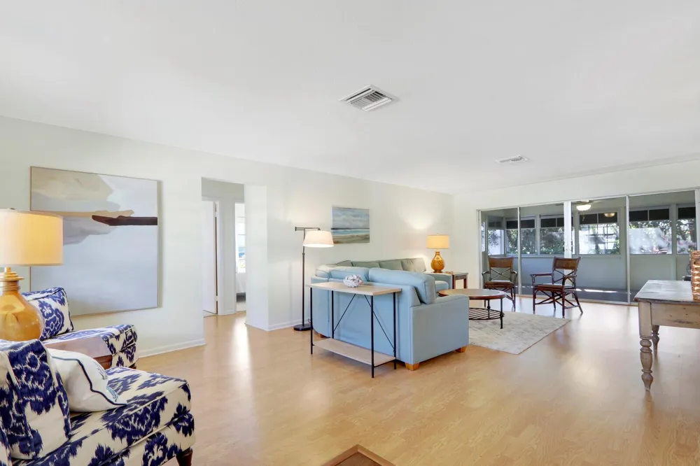 8574 SE Seagrape Way Hobe Sound, FL 33455