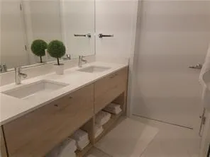 16385 Biscayne Boulevard #1018 North Miami Beach, FL 33160