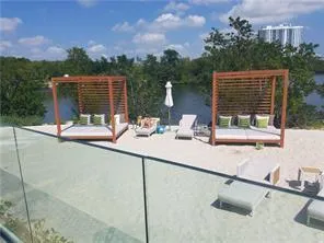 16385 Biscayne Boulevard #1018 North Miami Beach, FL 33160