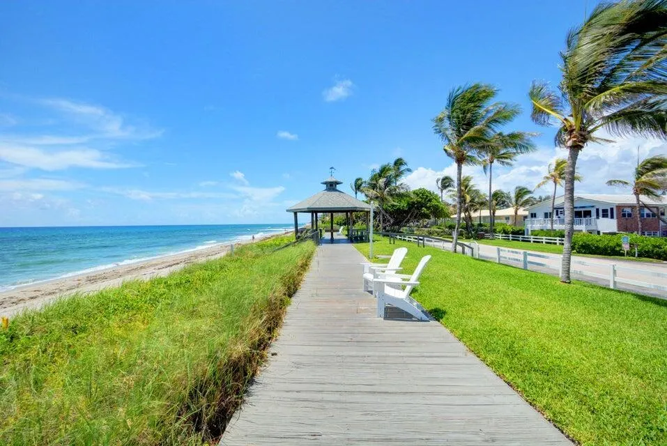 5505 Ocean Boulevard #5-203 Ocean Ridge, FL 33435