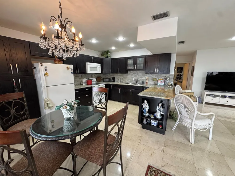 5505 Ocean Boulevard #5-203 Ocean Ridge, FL 33435