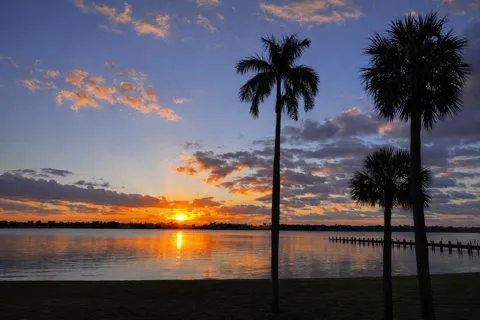8200 Lakeshore Drive #202