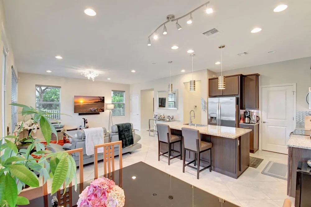 1105 Banyan Drive Hollywood, FL 33021