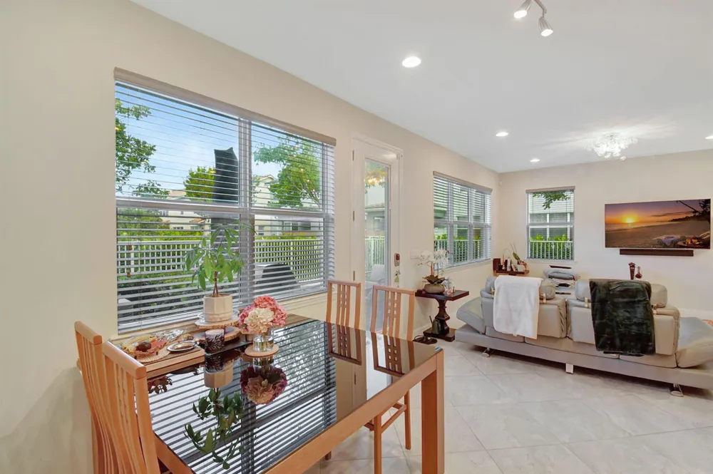 1105 Banyan Drive Hollywood, FL 33021