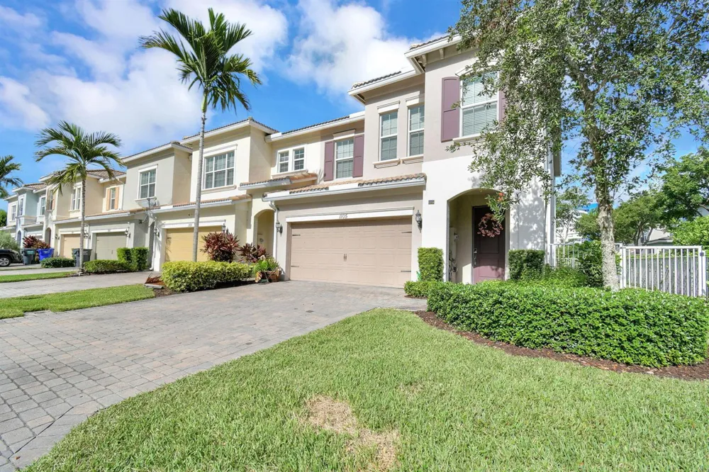 1105 Banyan Drive Hollywood, FL 33021