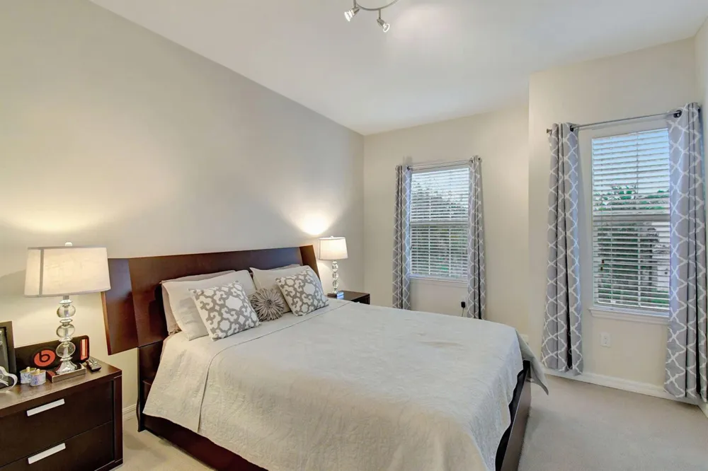 1105 Banyan Drive Hollywood, FL 33021