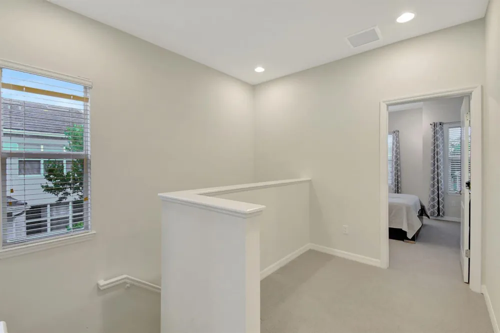 1105 Banyan Drive Hollywood, FL 33021