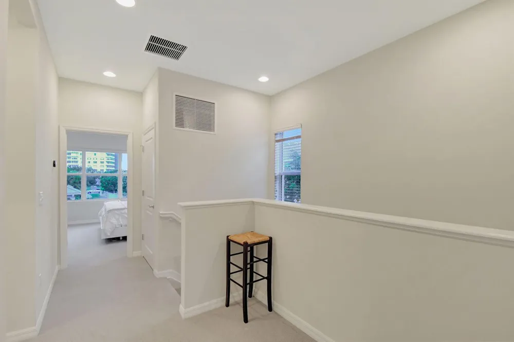 1105 Banyan Drive Hollywood, FL 33021