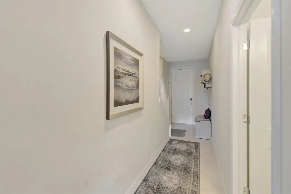1105 Banyan Drive Hollywood, FL 33021