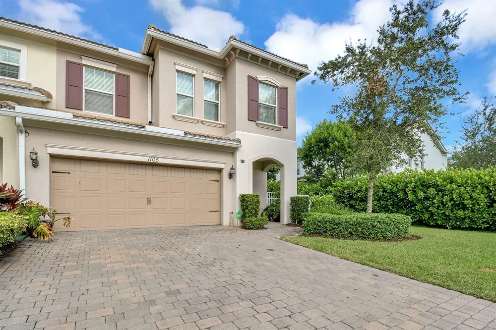 1105 Banyan Drive Hollywood, FL 33021