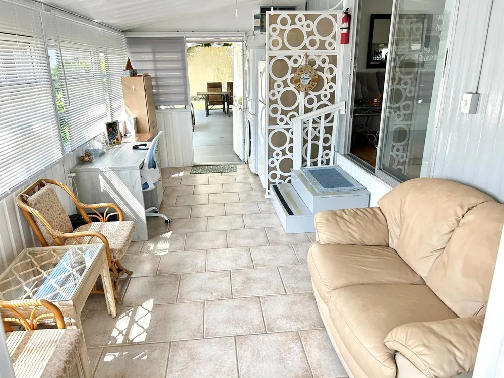 615 Alamanda Lane Deerfield Beach, FL 33442
