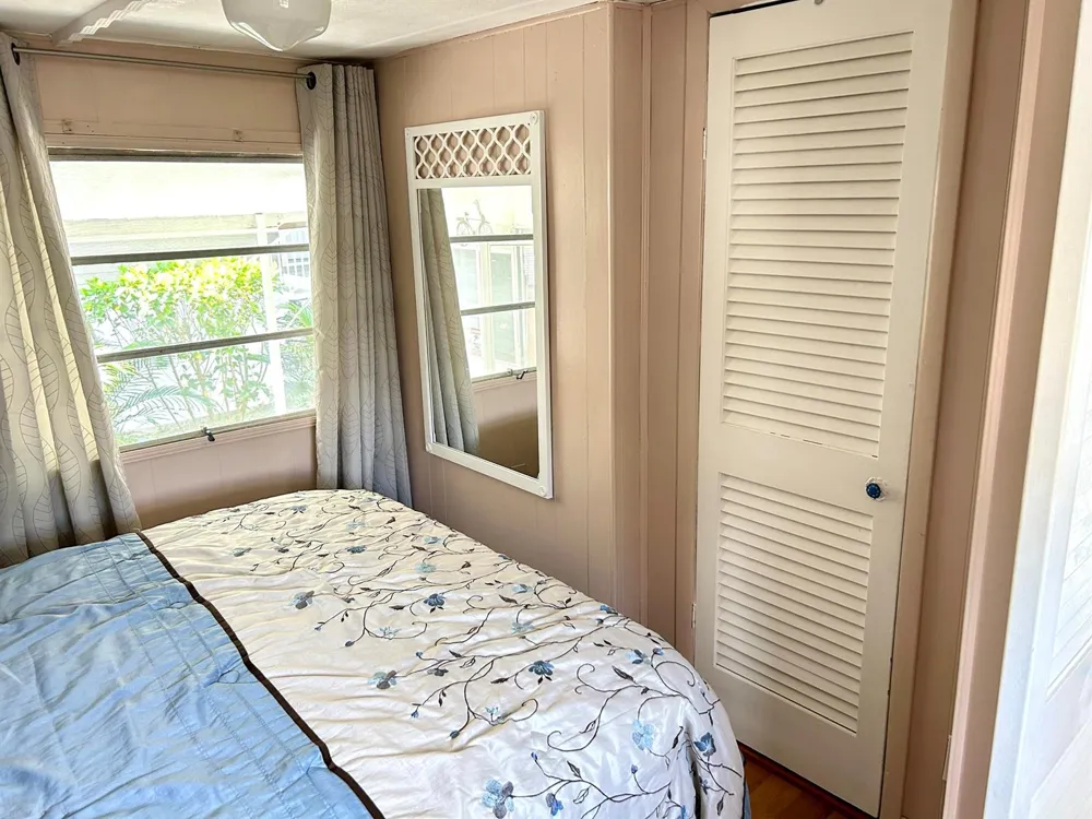 615 Alamanda Lane Deerfield Beach, FL 33442