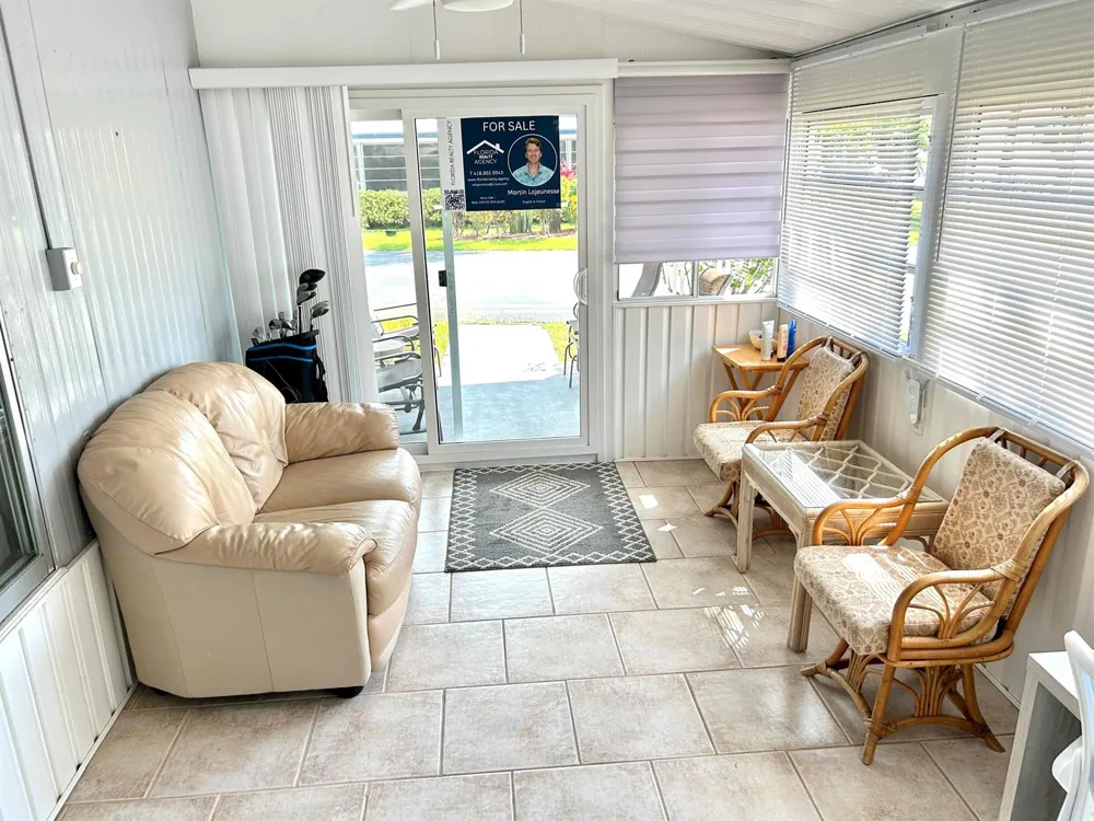 615 Alamanda Lane Deerfield Beach, FL 33442