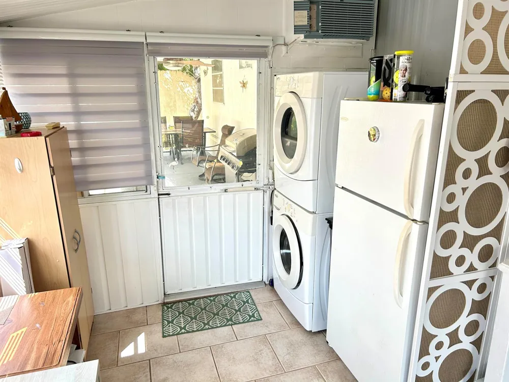 615 Alamanda Lane Deerfield Beach, FL 33442