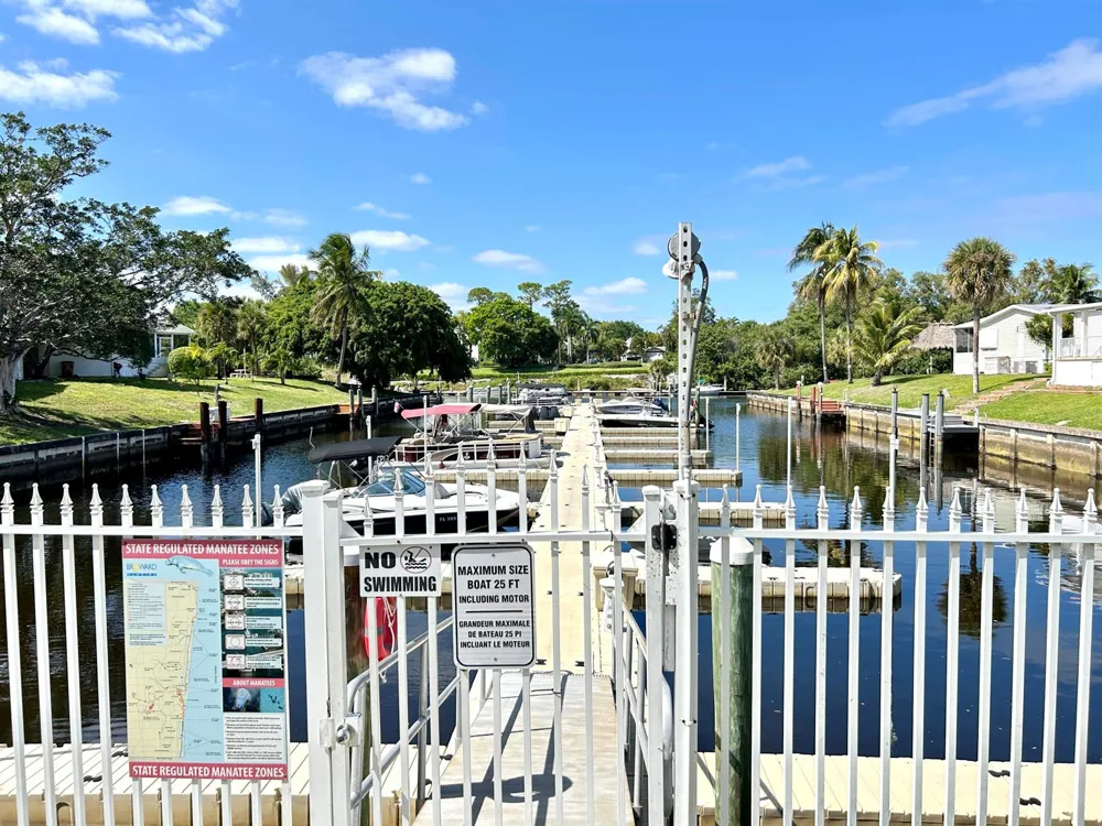 615 Alamanda Lane Deerfield Beach, FL 33442
