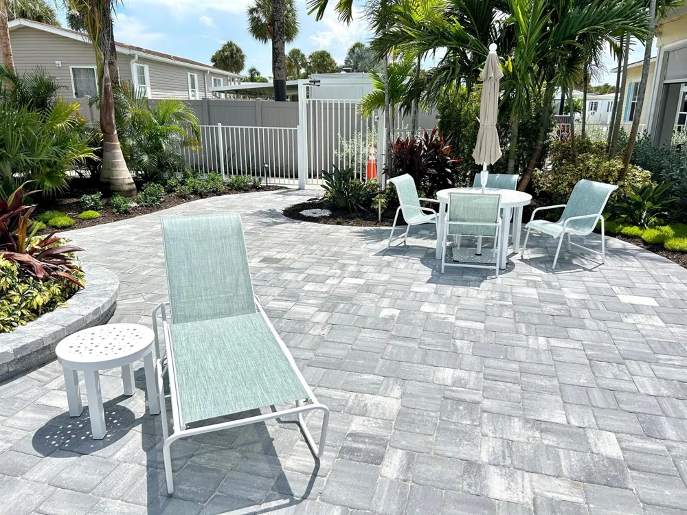 615 Alamanda Lane Deerfield Beach, FL 33442