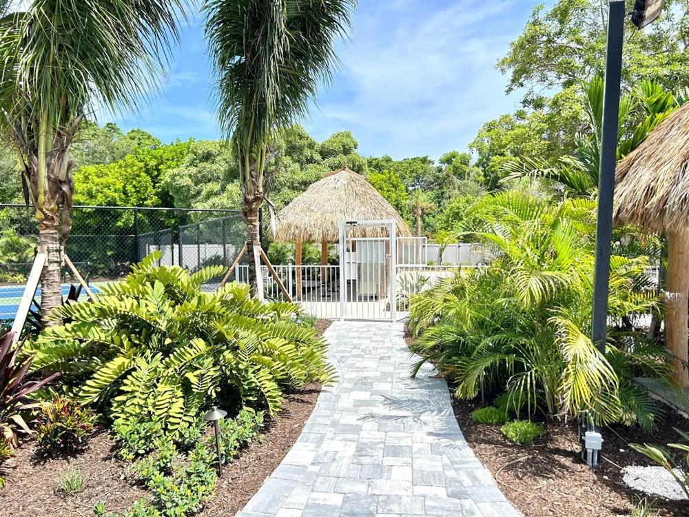 615 Alamanda Lane Deerfield Beach, FL 33442
