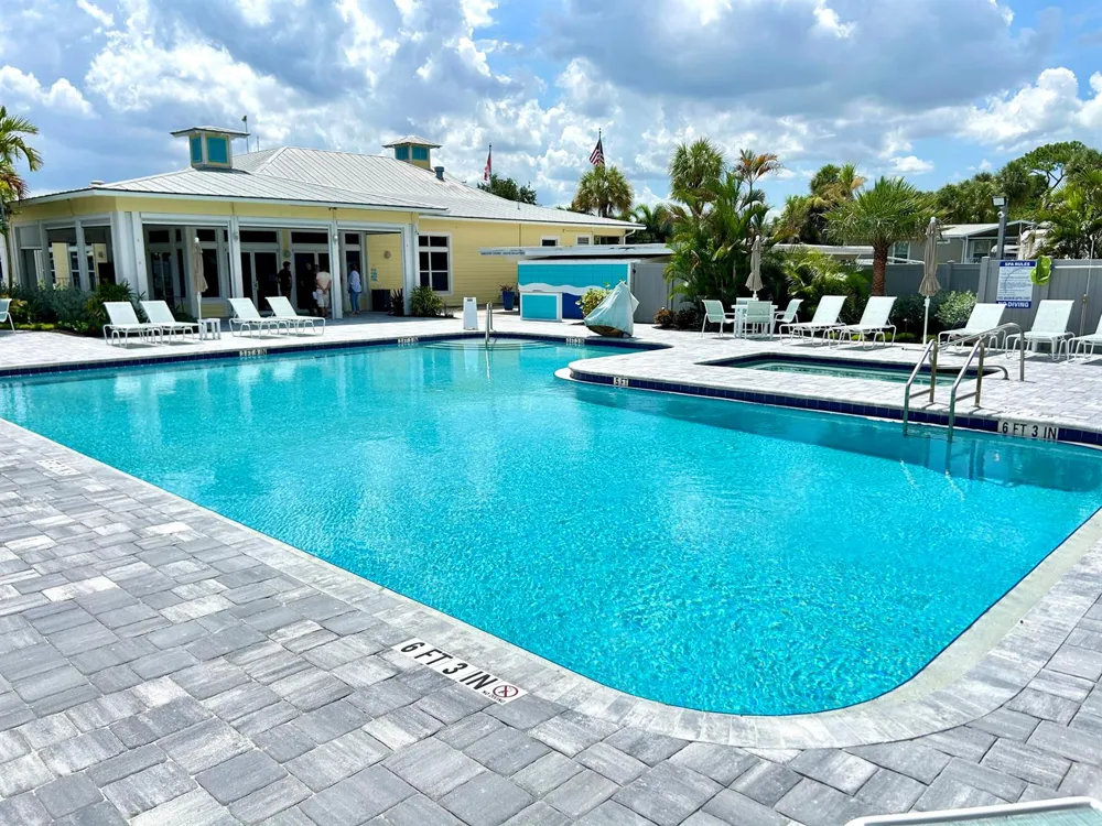 615 Alamanda Lane Deerfield Beach, FL 33442