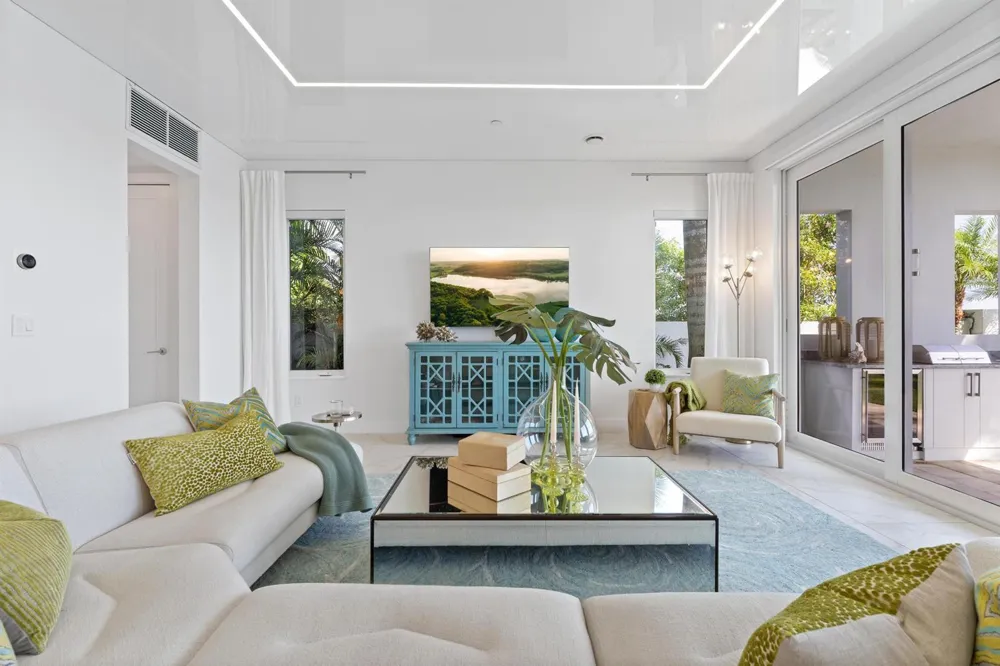 100 Water Club Court North Palm Beach, FL 33408