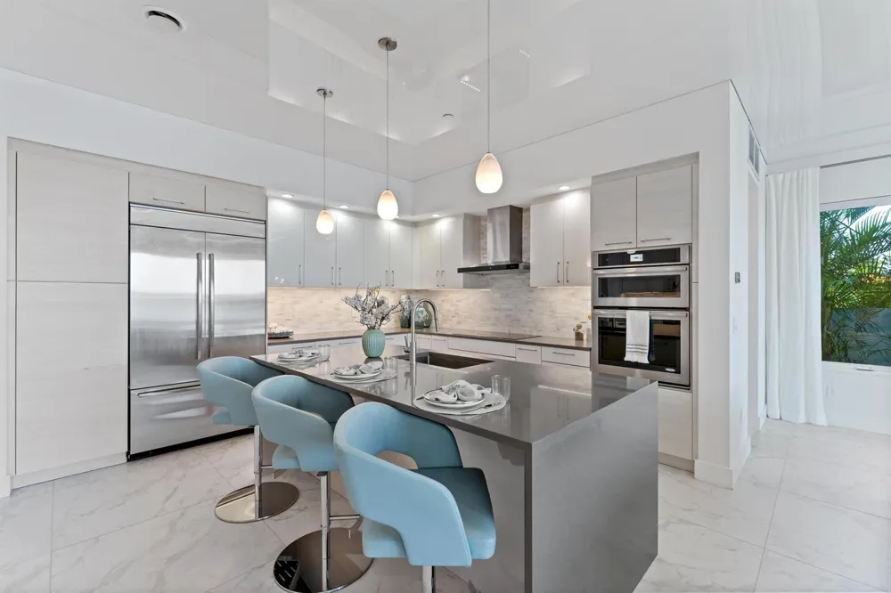 100 Water Club Court North Palm Beach, FL 33408