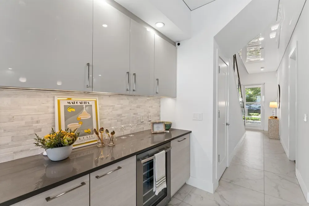 100 Water Club Court North Palm Beach, FL 33408