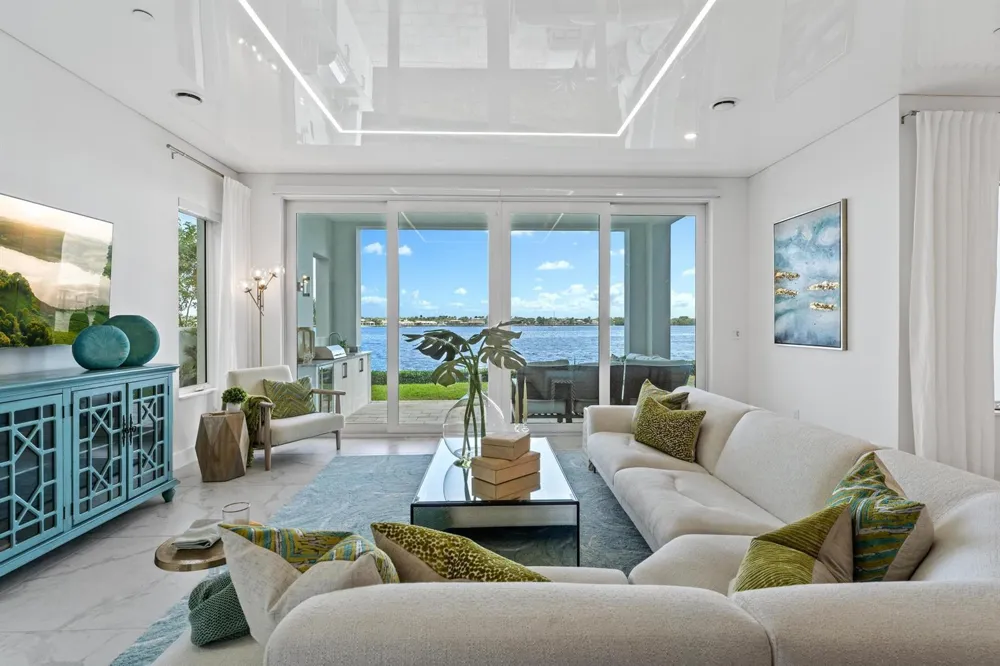 100 Water Club Court North Palm Beach, FL 33408