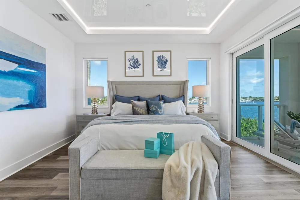100 Water Club Court North Palm Beach, FL 33408