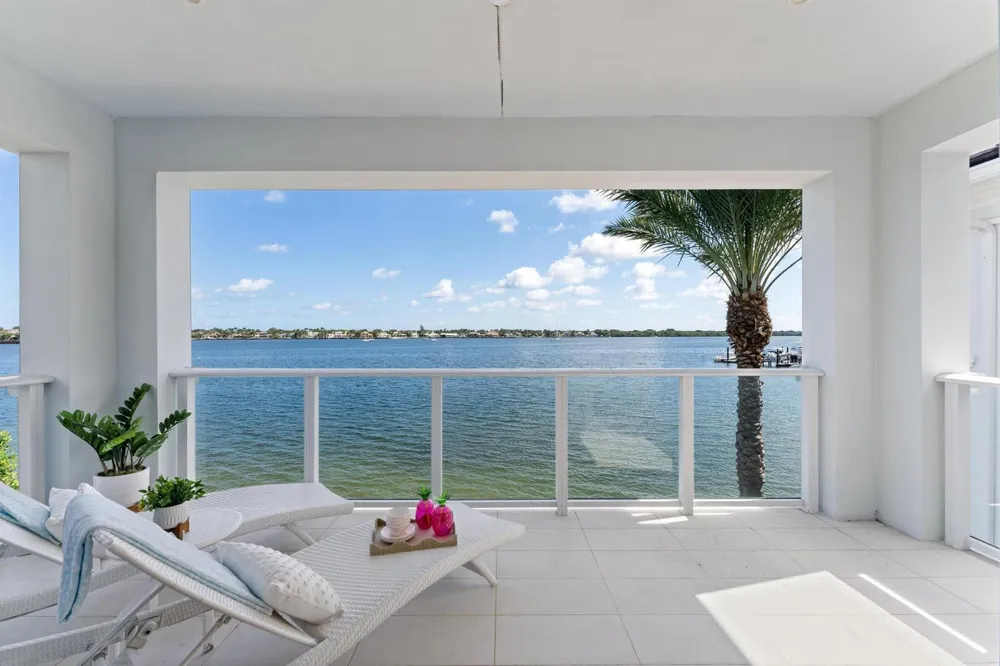 100 Water Club Court North Palm Beach, FL 33408