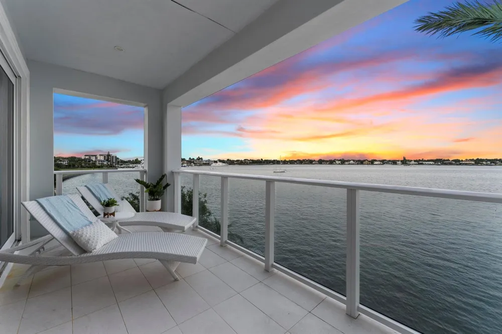 100 Water Club Court North Palm Beach, FL 33408
