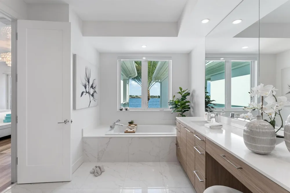 100 Water Club Court North Palm Beach, FL 33408