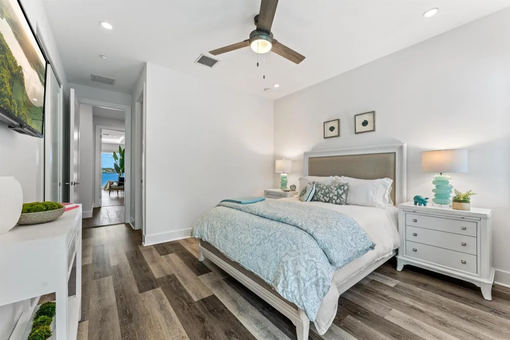 100 Water Club Court North Palm Beach, FL 33408