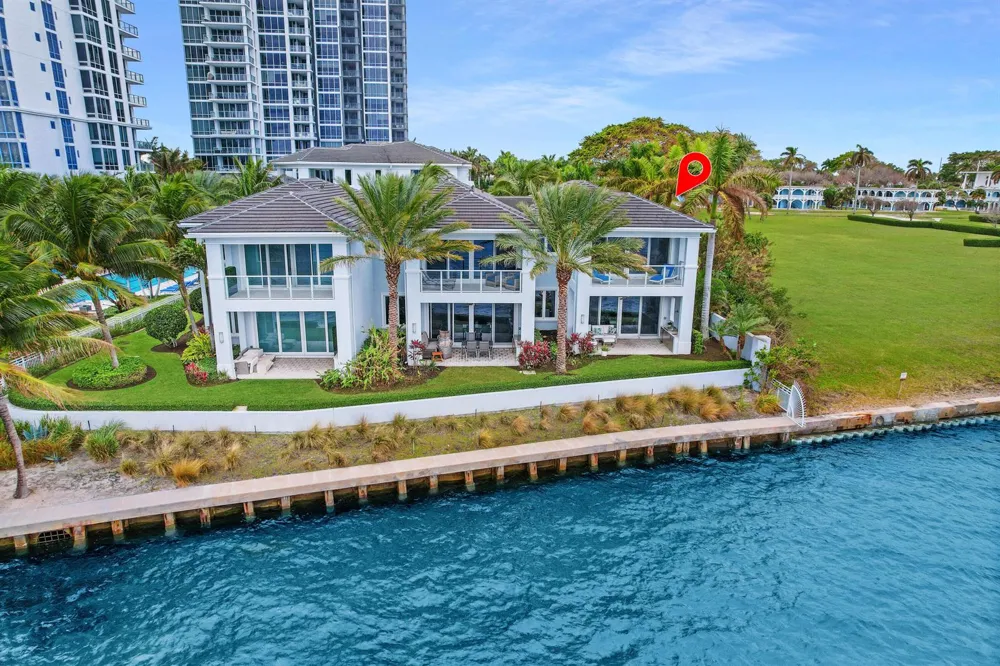100 Water Club Court North Palm Beach, FL 33408