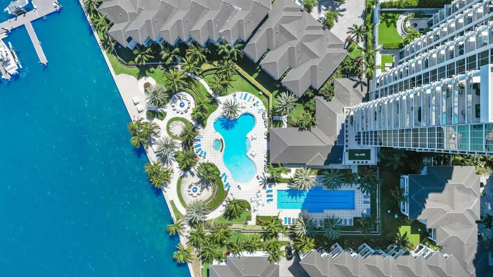 100 Water Club Court North Palm Beach, FL 33408