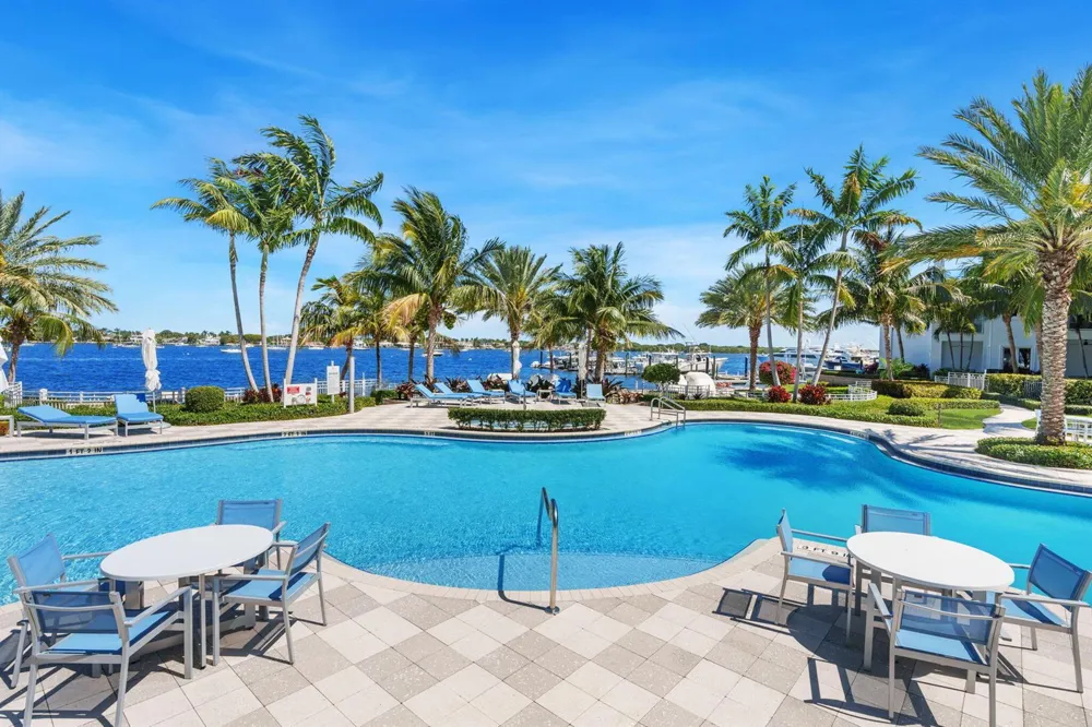 100 Water Club Court North Palm Beach, FL 33408