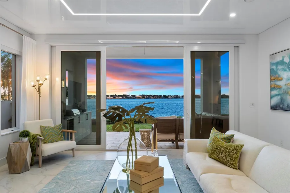 100 Water Club Court North Palm Beach, FL 33408