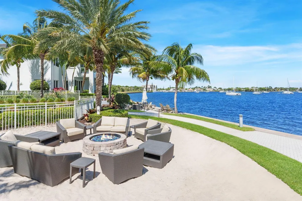 100 Water Club Court North Palm Beach, FL 33408
