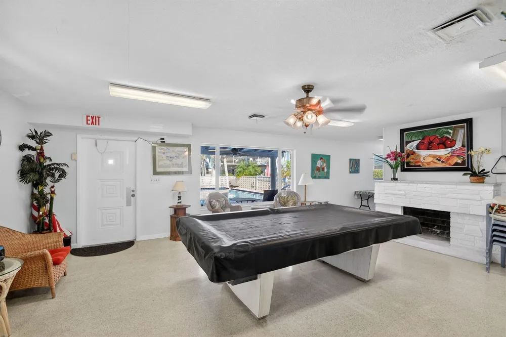 1432 S Lakeside Drive #4 