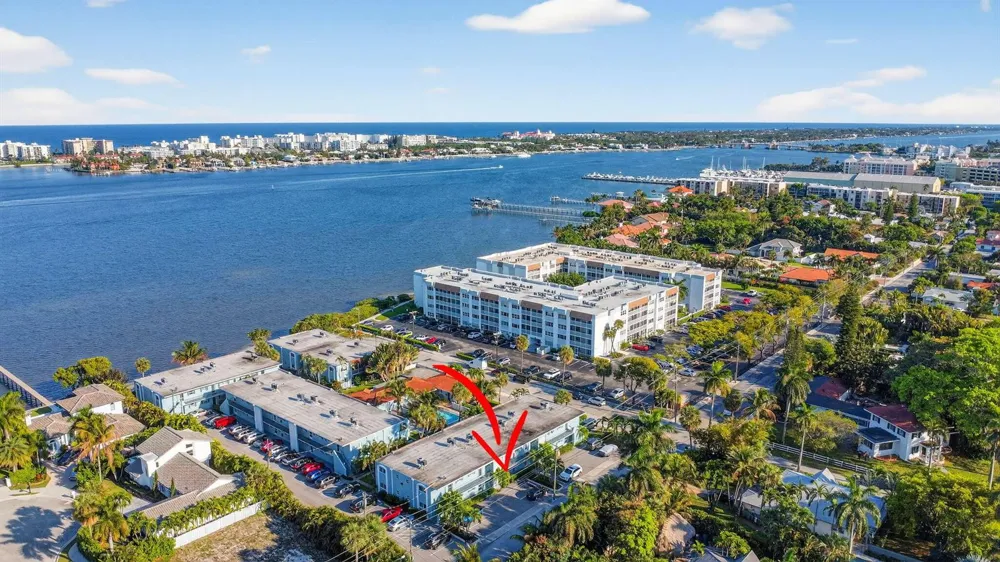 1432 S Lakeside Drive #4 