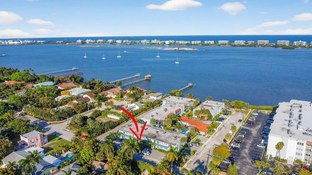 1432 S Lakeside Drive #4 