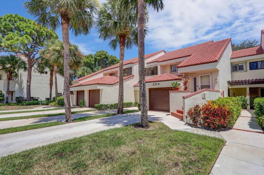 204 Sea Oats Drive #F Juno Beach, FL 33408