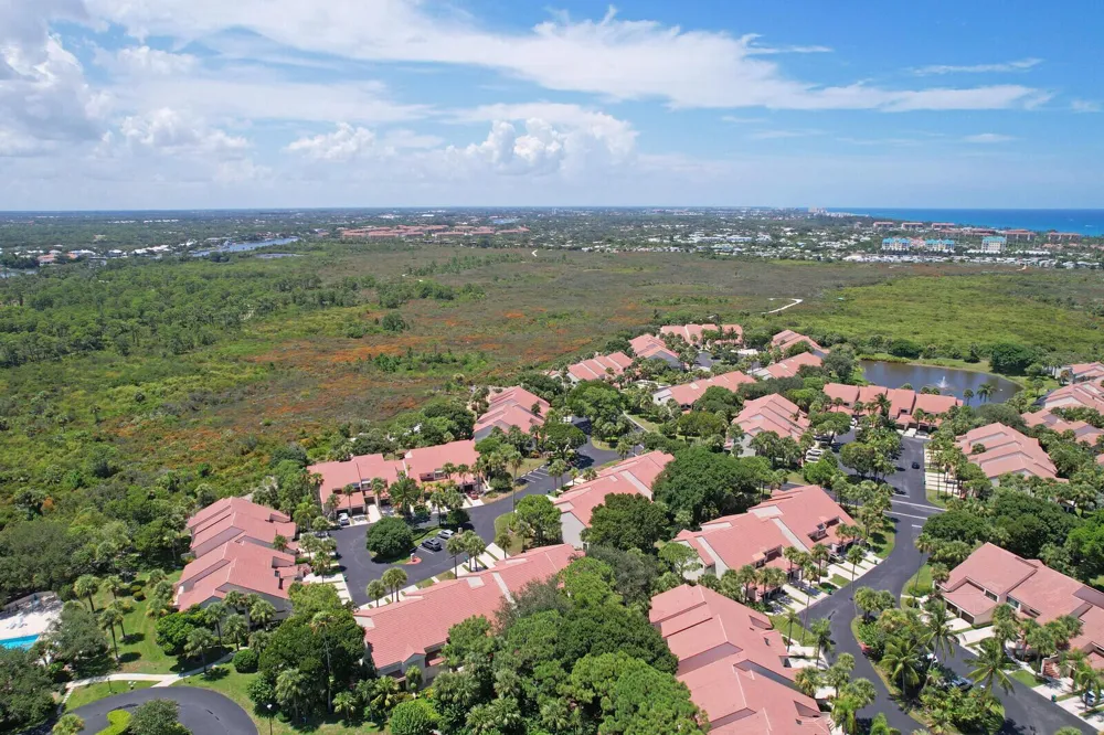 204 Sea Oats Drive #F Juno Beach, FL 33408