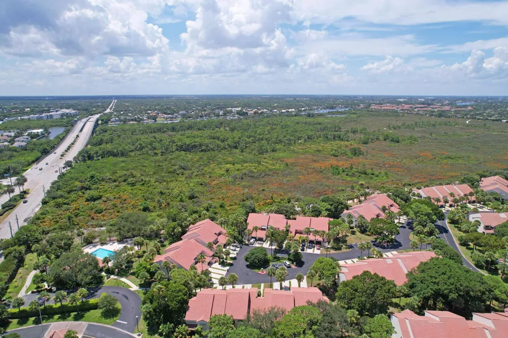 204 Sea Oats Drive #F Juno Beach, FL 33408