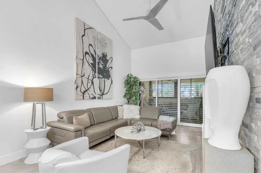 204 Sea Oats Drive #F Juno Beach, FL 33408