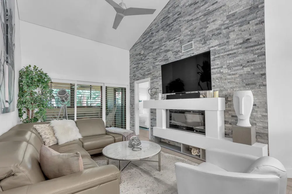 204 Sea Oats Drive #F Juno Beach, FL 33408