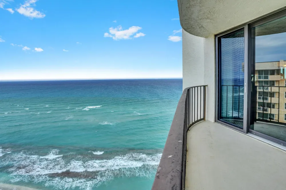5420 Ocean Drive #1803 Singer Island, FL 33404
